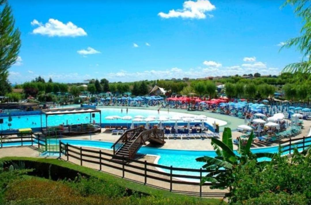 Villa Oltre Confine Fronte Mare Marina Di Montenero Esterno foto